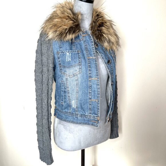 Jean Jacket with Faux Fur Collar and Sweater Knit Sleeves Size Medium Western M - Picture 6 of 11